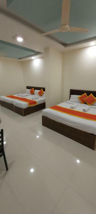 Hotel Radhika Inn Трімбак Екстер'єр фото